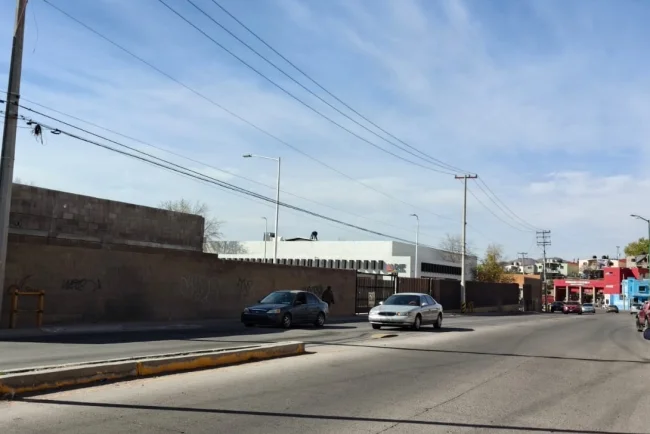 Se fuga menor migrante de albergue del DIF en Nogales; activan búsqueda