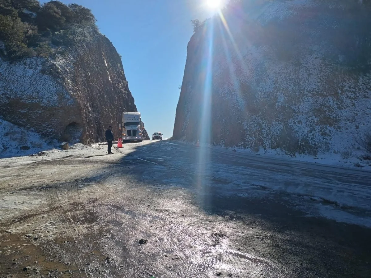 Coordinación interinstitucional permite reapertura de carretera Agua Prieta–Janos