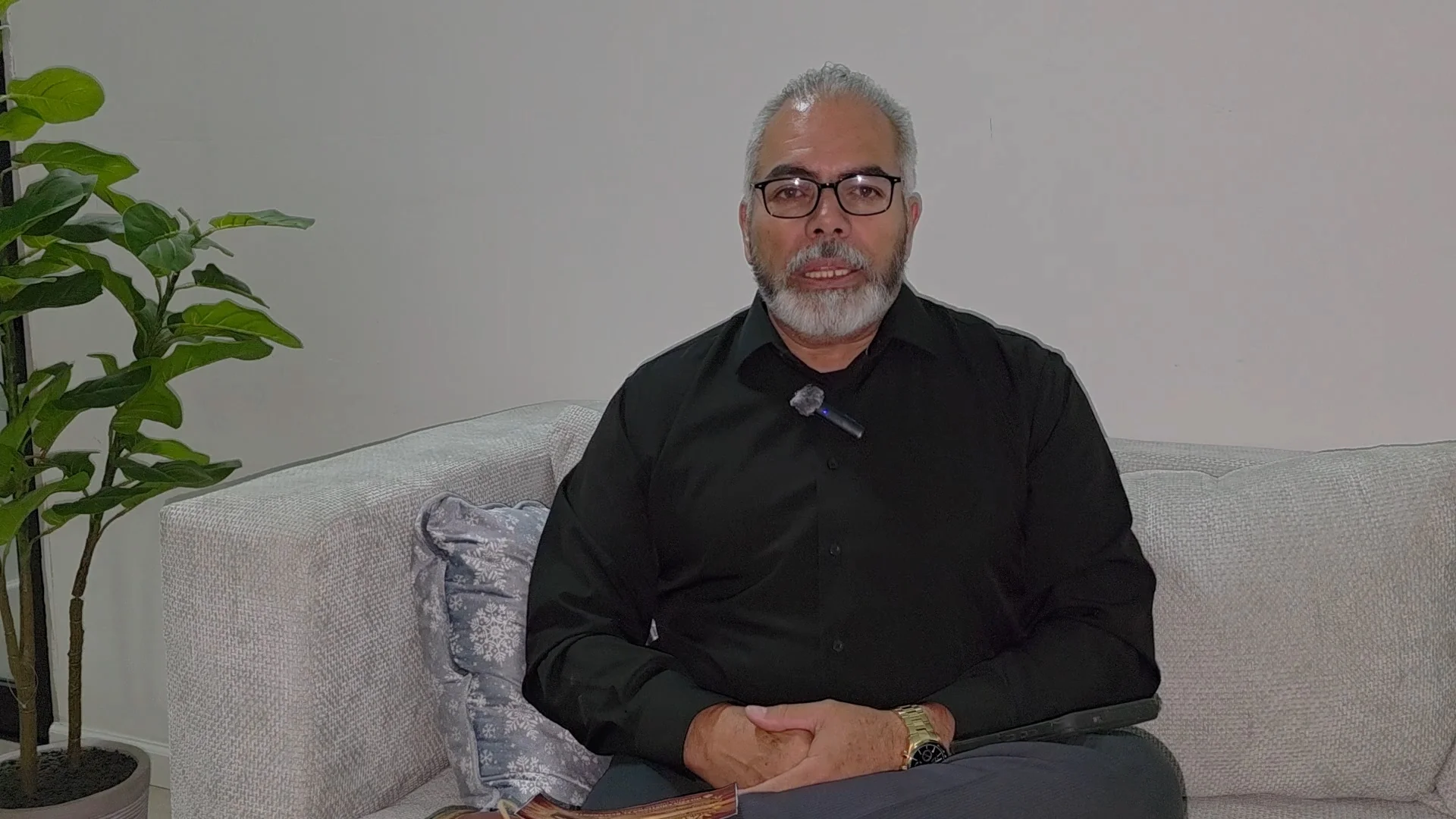 Buscan fortalecer a la comunidad con conferencias de restauración personal y familiar