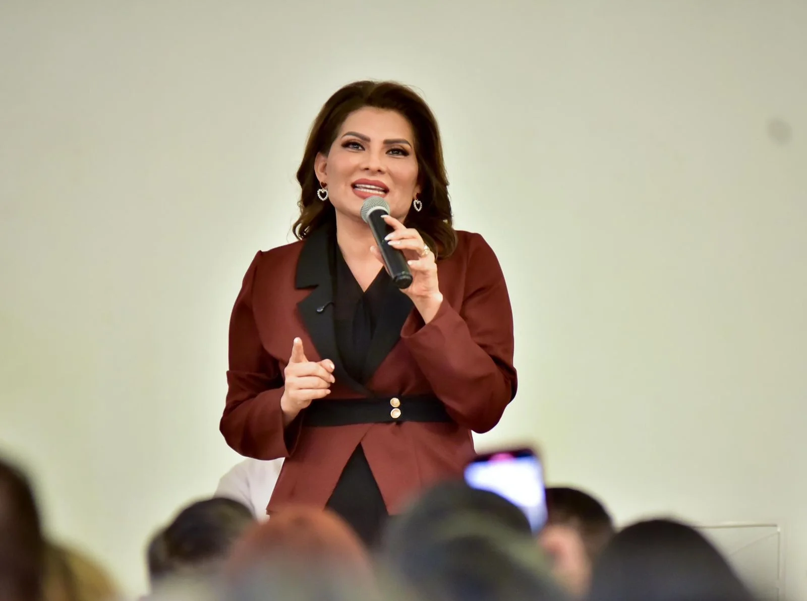 Senadora Lorenia Valles reconoce estrategia de Sheinbaum ante EU