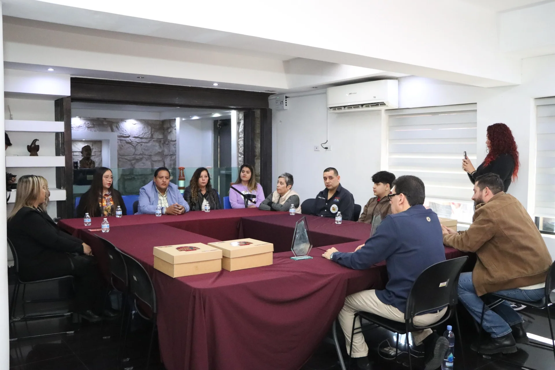 Reconoce Ayuntamiento de Nogales a ganadores locales de los Premios Estatales de la Juventud