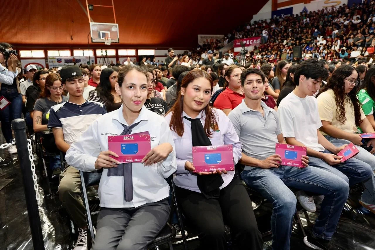 Destinará Sonora más de mil millones de pesos a becas universitarias en 2026