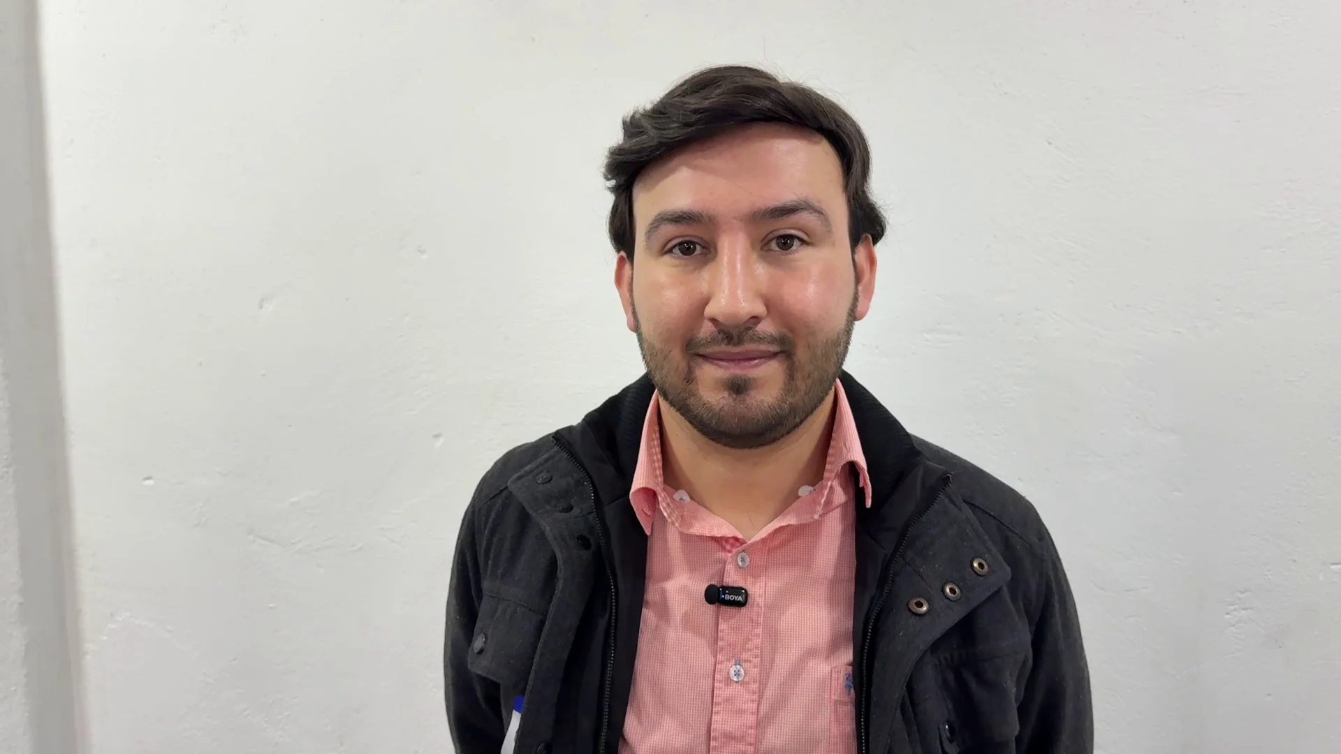 Ovier Serrano acerca pruebas gratuitas y confidenciales de VIH a la población nogalense