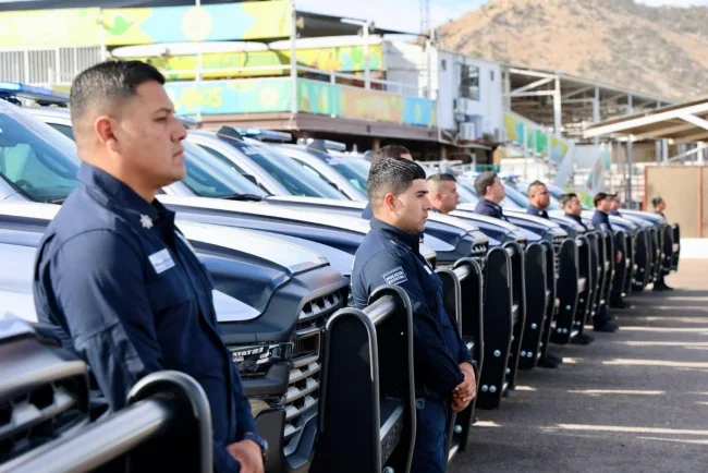 Gobierno de Sonora dignifica la labor policial con equipamiento y reconocimientos