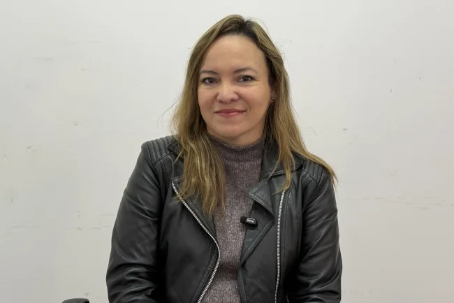 Mujeres migrantes enfrentan integración forzada y vacíos legales en Nogales