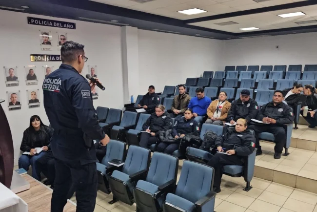 Capacitan en Nogales a personal para programa de reinserción social juvenil