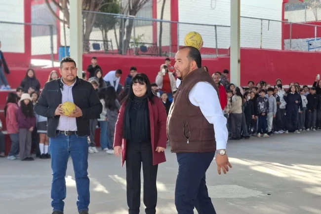 Alumnos de primaria compiten en eventos deportivos rumbo a etapas regionales y estatales