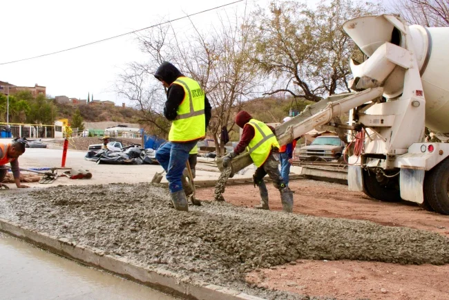 Gobierno de Nogales moderniza vialidad de la Privada Tecnológico