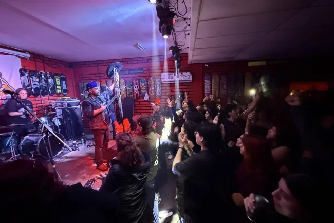 Rock, hermandad y memoria: comunidad musical abraza legado de Alonzo Tenebris