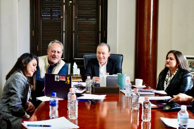 Anuncian apoyos, motores y simplificación de trámites para fortalecer la pesca ribereña en Sonora