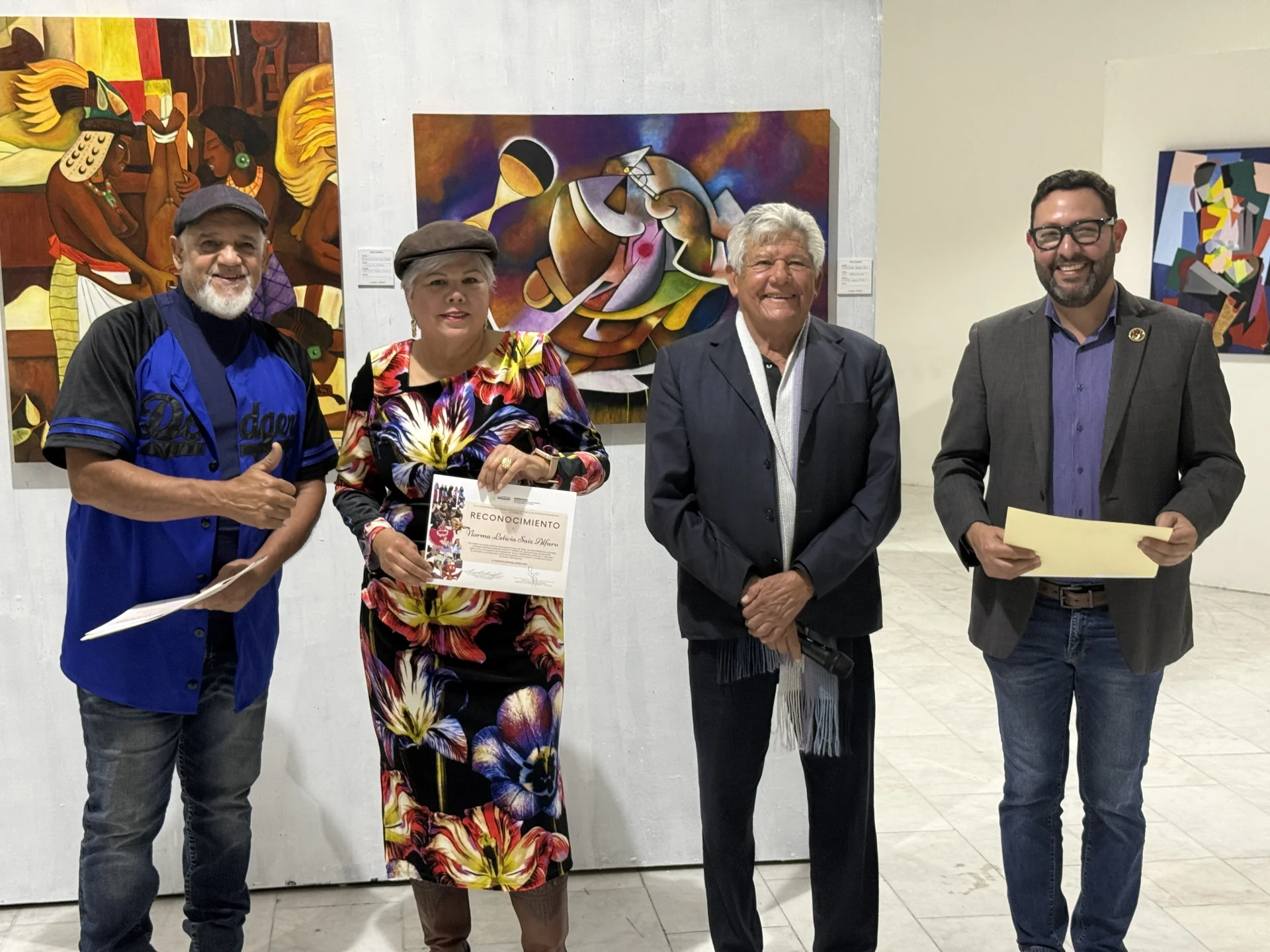 Entre pinceles y esperanza, expositores redescubren su talento artístico