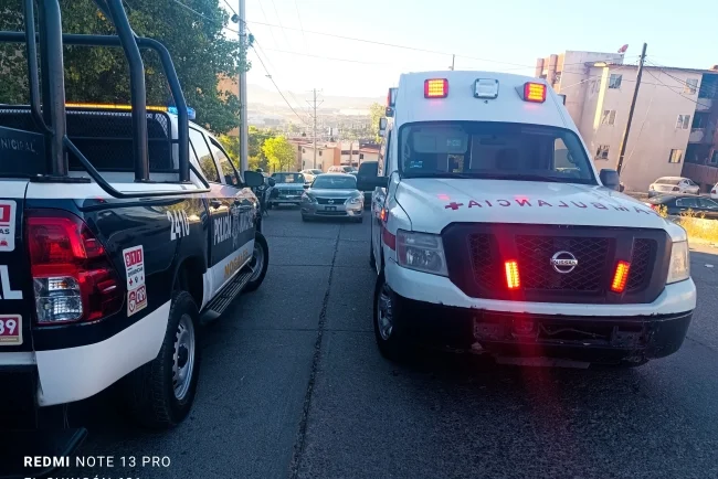 Aseguran a menores tras golpear e intentar asaltar a otros adolescentes