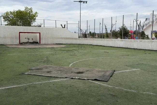 Invierten cerca de 200 mil pesos en mantenimiento de canchas deportivas en Nogales