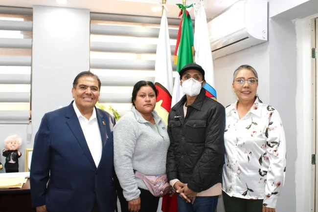 Tras años de abandono y separación, migrante se reencuentra con su familia gracias a apoyo municipal