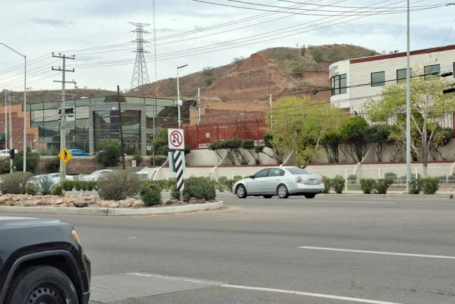 Restringen vuelta en “U” en el Periférico Colosio por alto índice de accidentes