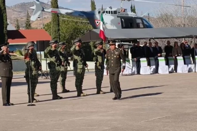 Realizan toma de protesta del nuevo comandante de la 45 Zona Militar