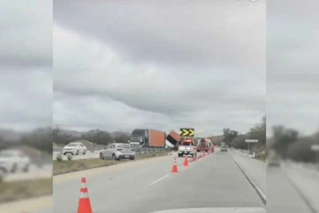 Aparatoso accidente paraliza circulación en tramo internacional