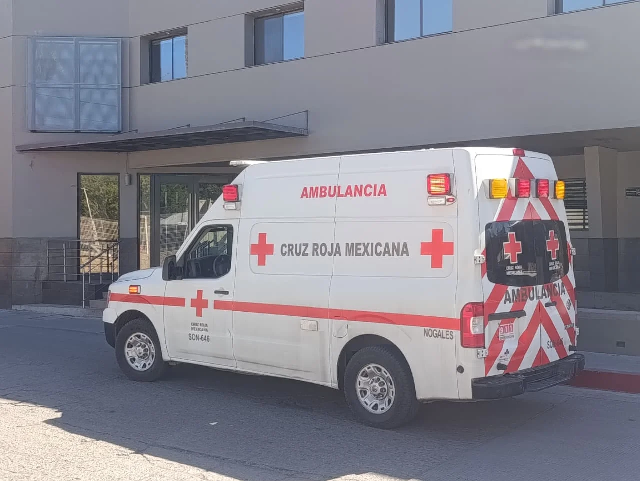 Permanece hospitalizada mujer agredida por pitbull; perro está en cuarentena