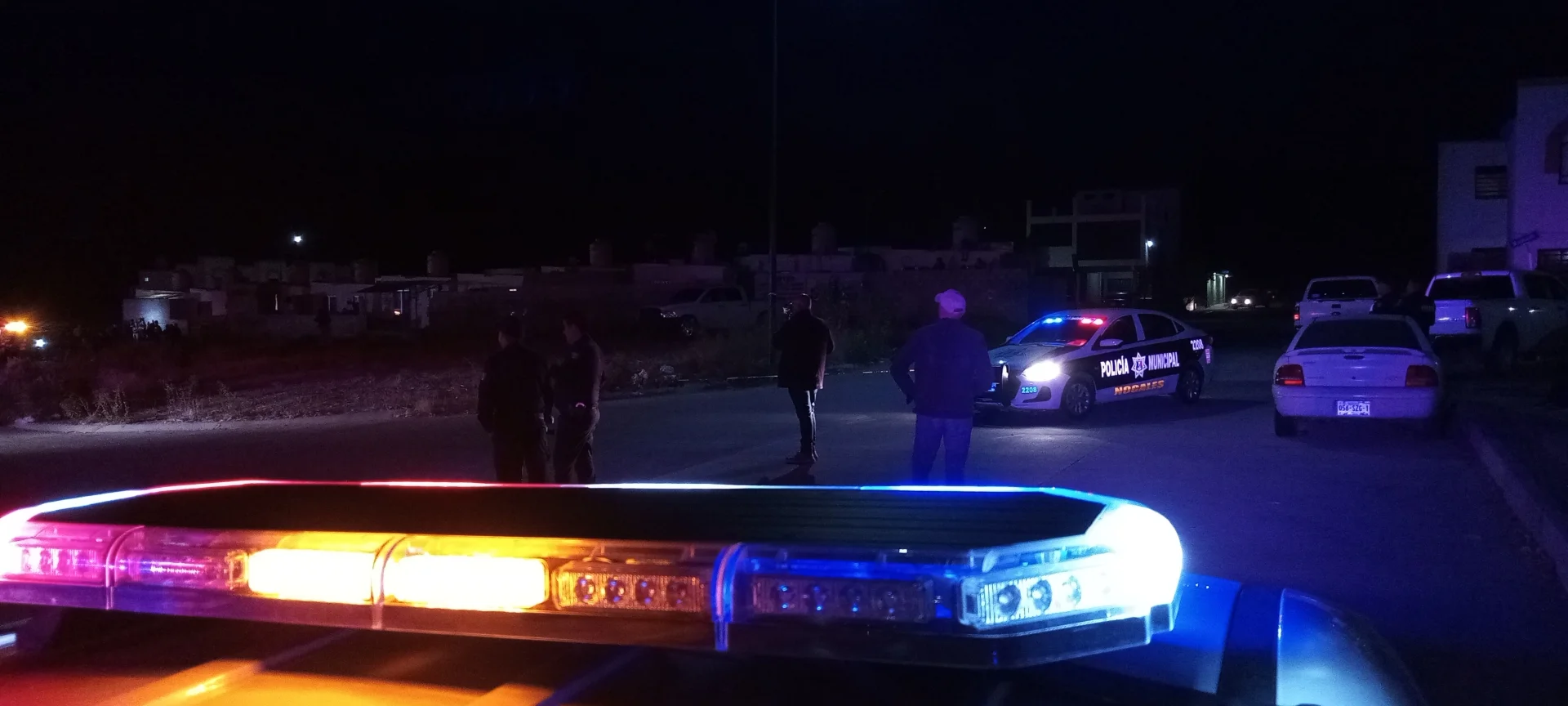 Atropellan a pareja de adultos mayores y a su nieto tras asalto