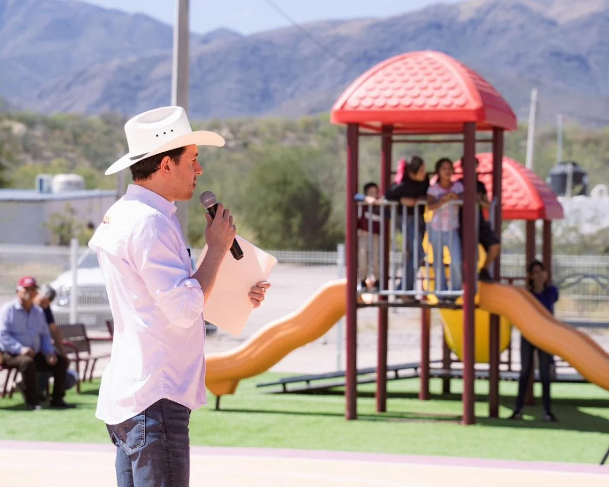 Inauguran nuevo espacio público para convivencia y deporte en Granados