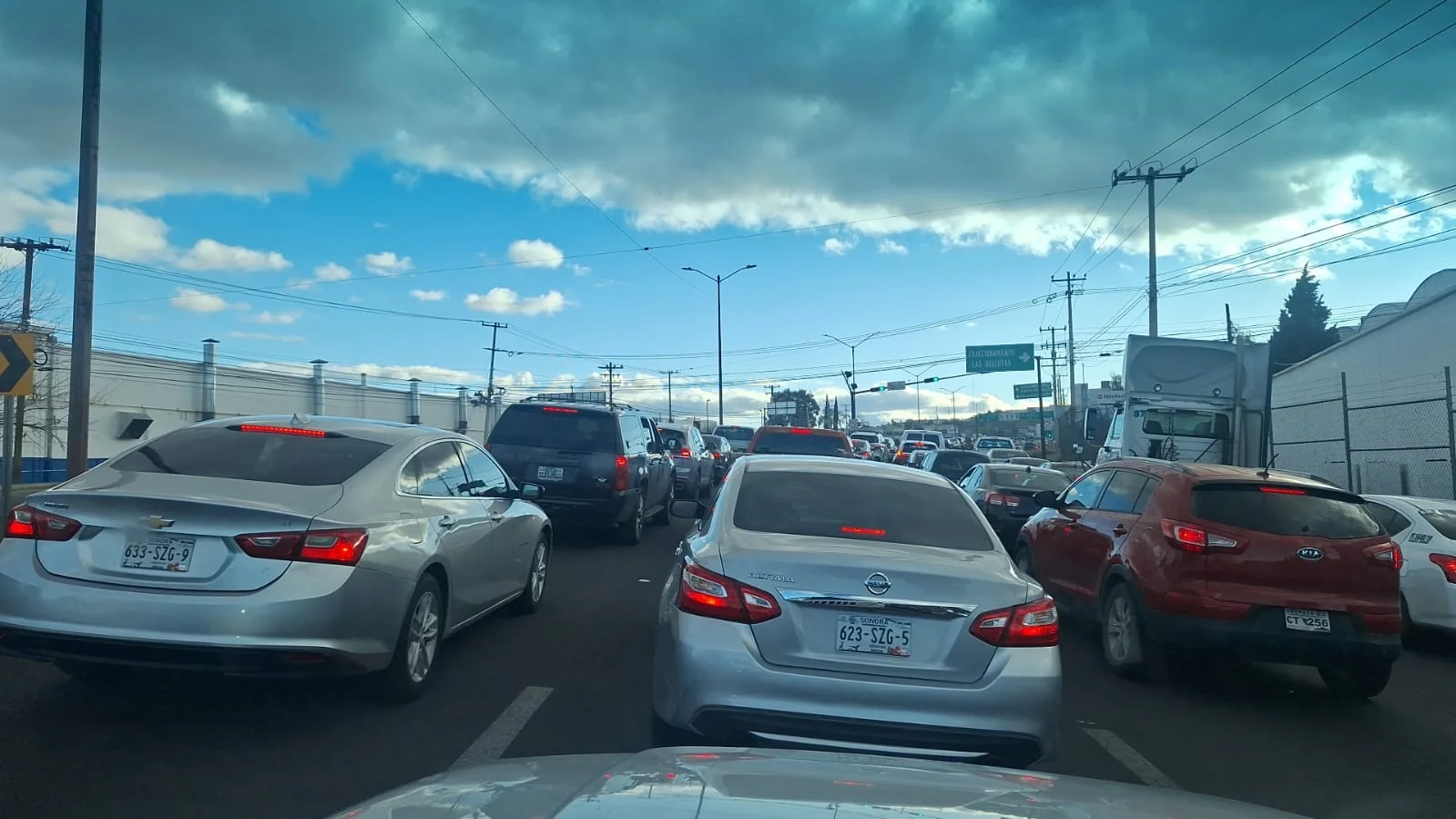 Propone alcalde revisión integral al sistema vial de Nogales