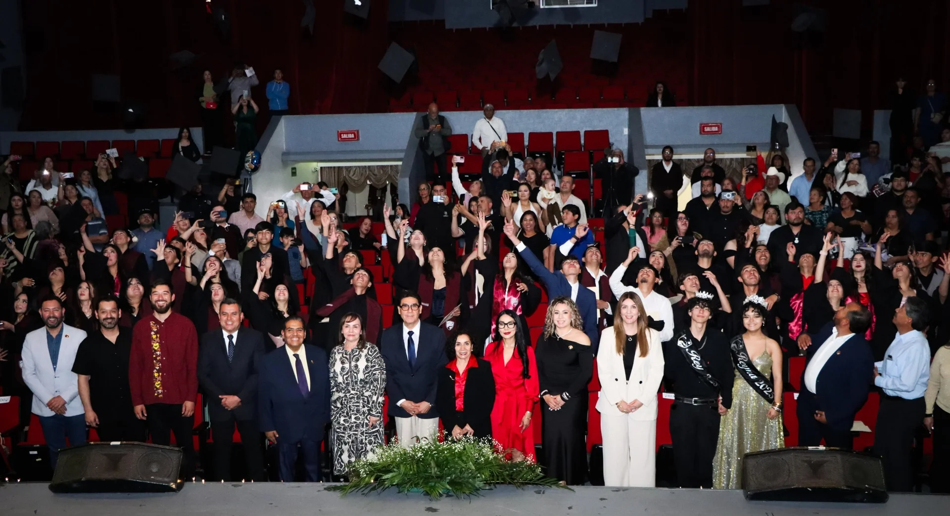 Celebran egreso de estudiantes de la Preparatoria Municipal de Nogales