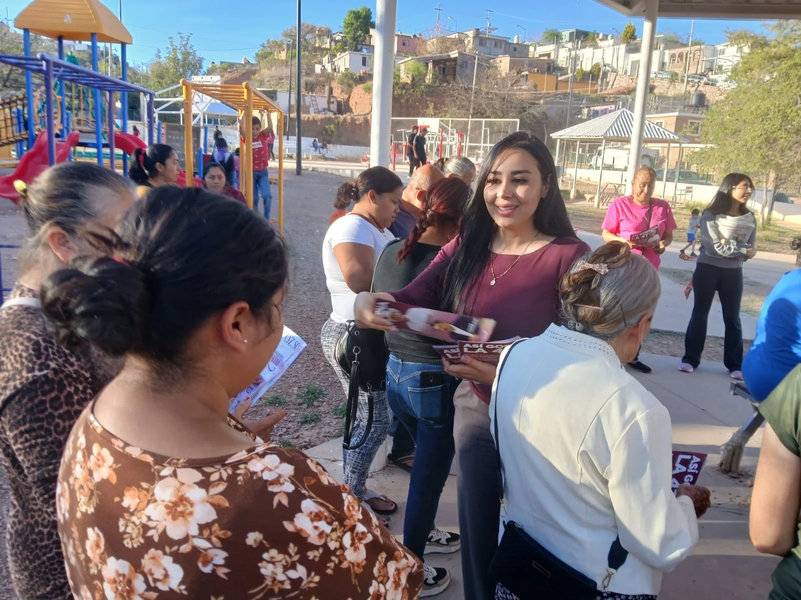 Impulsan red de apoyo para mujeres en colonia Colosio