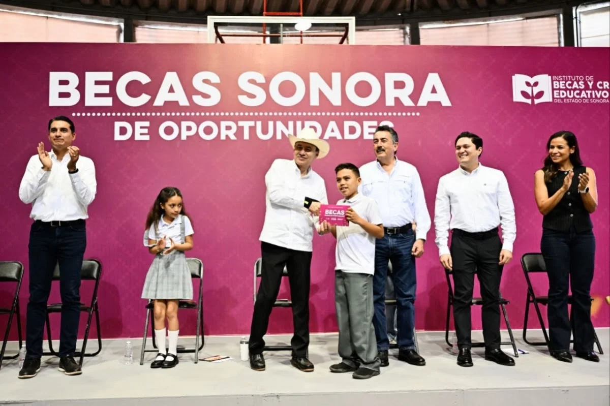 Refuerzan acceso a libros y becas en Cajeme para impulsar desarrollo académico