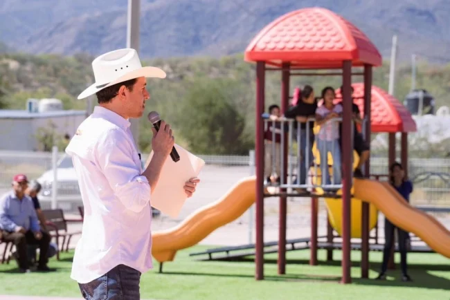 Inauguran nuevo espacio público para convivencia y deporte en Granados