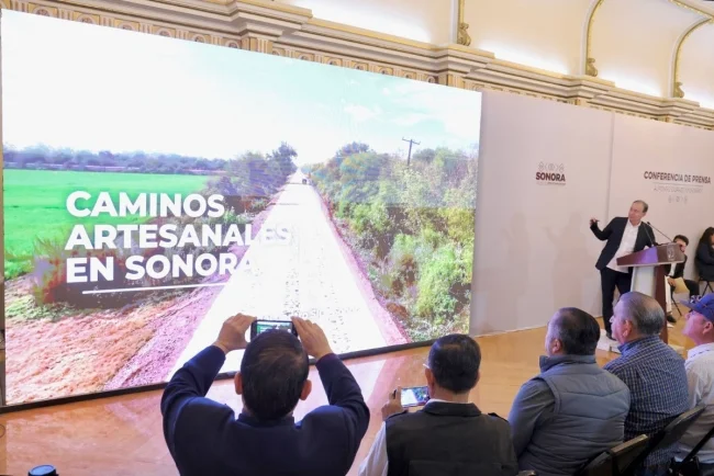 Gobierno de Sonora impulsa conectividad con histórico plan carretero