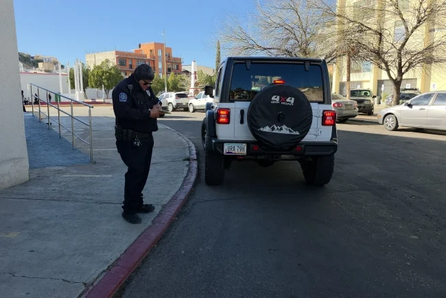 Refuerzan vigilancia en filas hacia Estados Unidos para evitar abusos viales