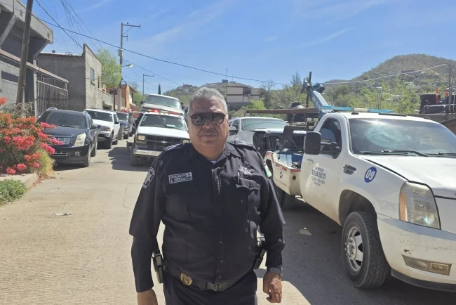 Refuerzan acciones contra autos abandonados en la vía pública