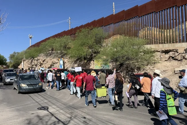Entre fe y denuncia, viacrucis visibiliza crisis migrante en la frontera