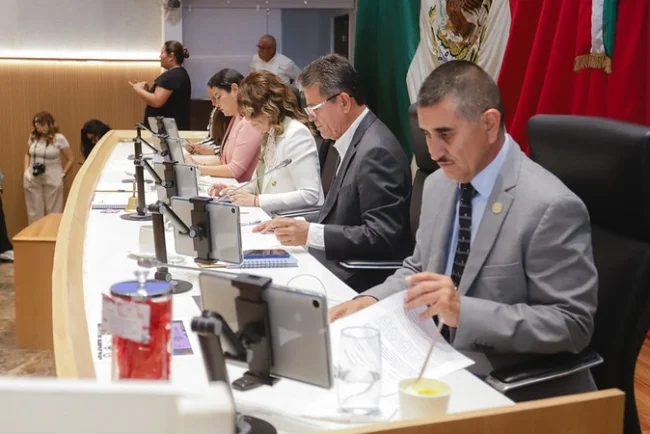 Impulsan en el Congreso reformas para fortalecer derechos y atención ciudadana