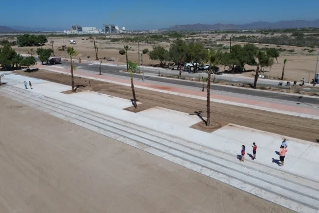 Avanza al 93% construcción del malecón en El Cochórit