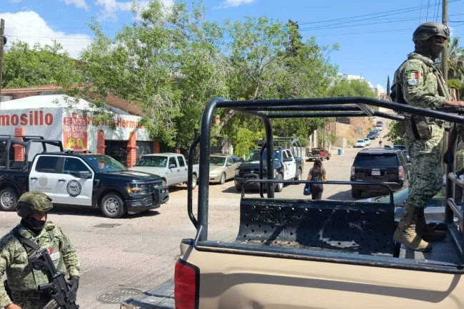 Comando armado levanta a conductor en calles de Nogales
