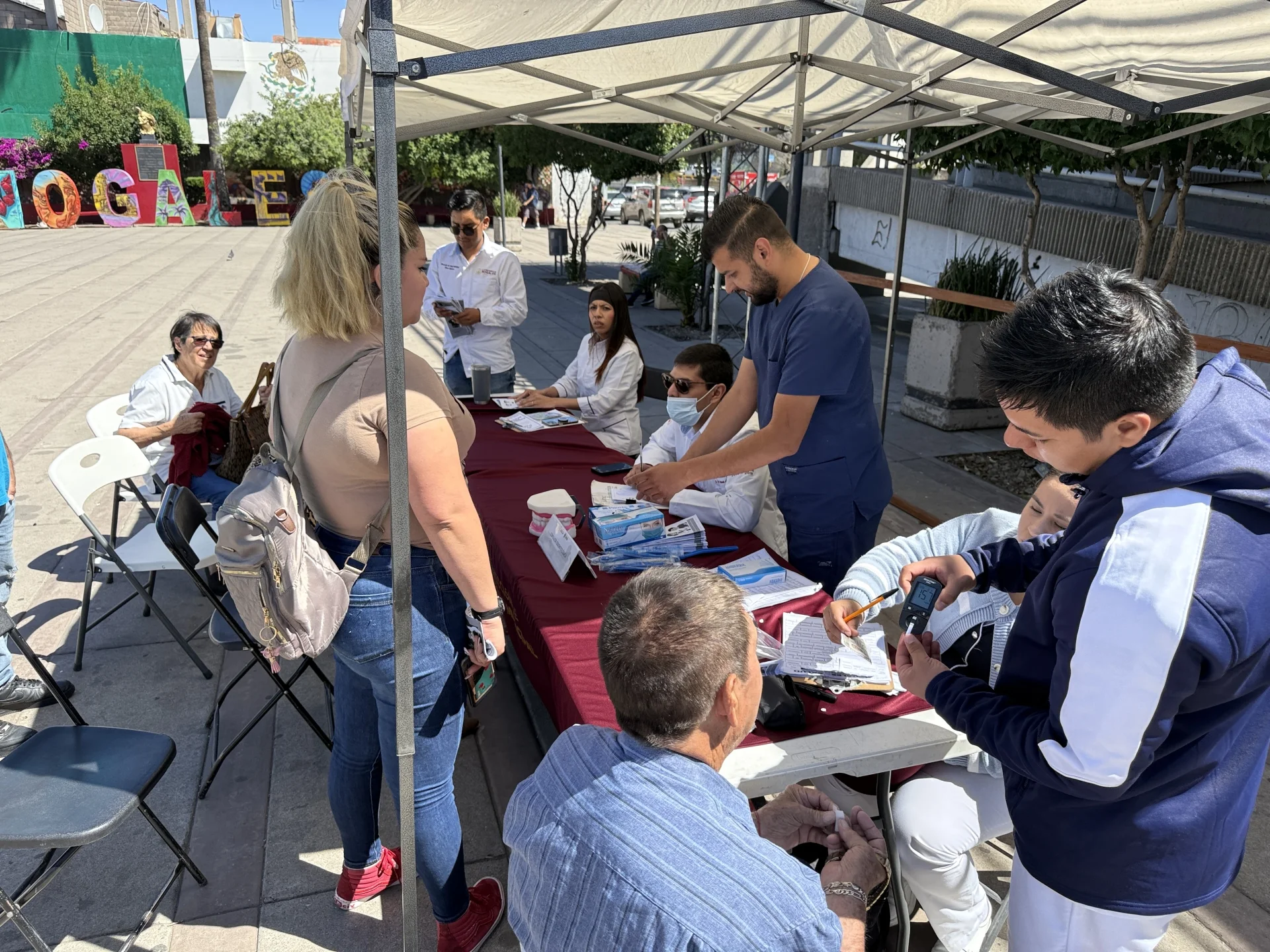 Refuerzan cultura de la prevención con brigadas médicas gratuitas en Nogales