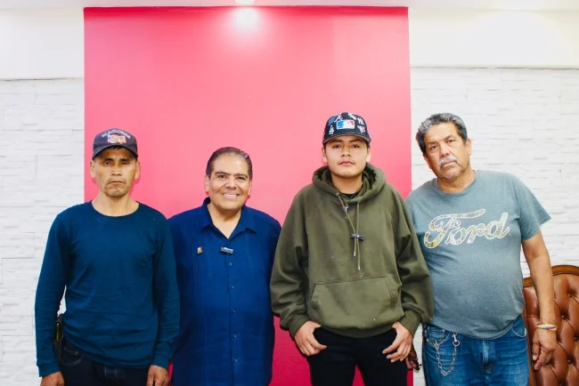 Facilitan regreso de joven migrante a su hogar tras odisea en la frontera