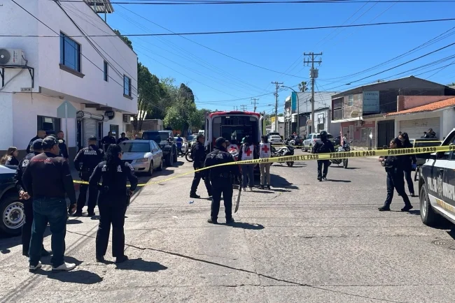 Movilización policiaca en el Centro: hieren a agresor armado con machete