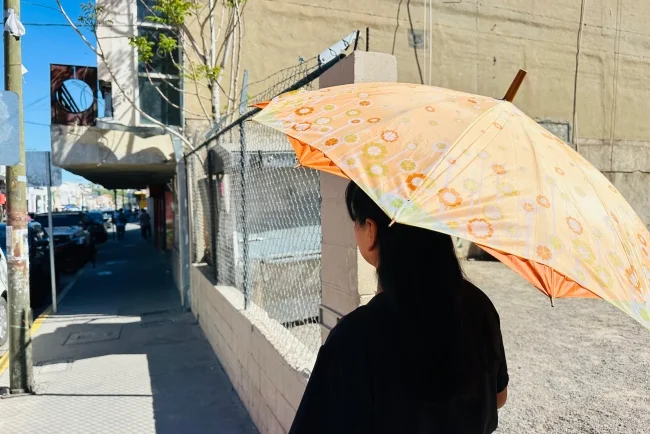 Frente frío 40 mantiene clima extremo en la región