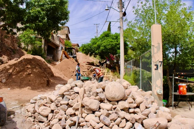 Arranca obra de pavimentación en calle Silvestre Rodríguez
