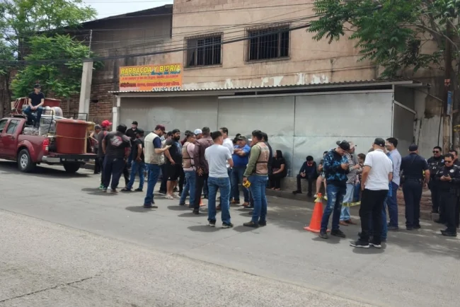 Pone orden Gobierno Municipal en espacios públicos ocupados de forma irregular