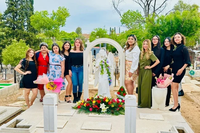 Honran memoria de la Reina Mártir en Fiestas de las Flores