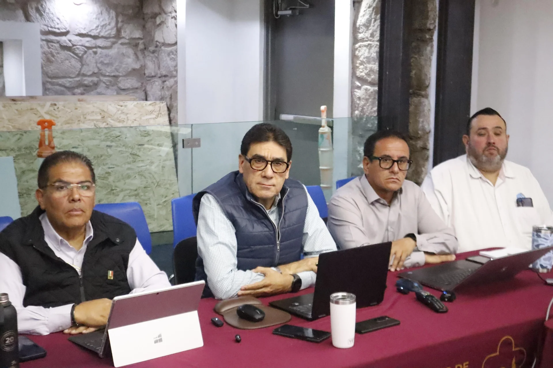 Analizan reubicación de tianguis para mejorar movilidad urbana