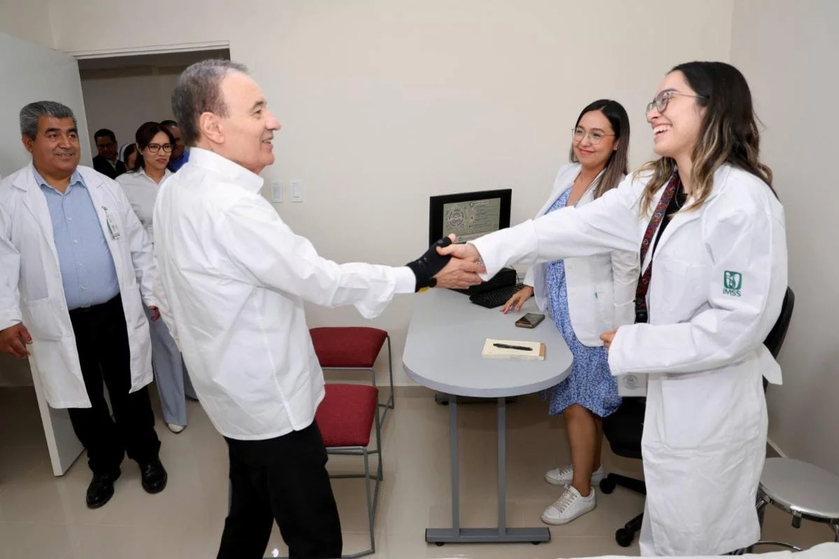 Lanza Sonora programa de capacitación médica con becas al 100%