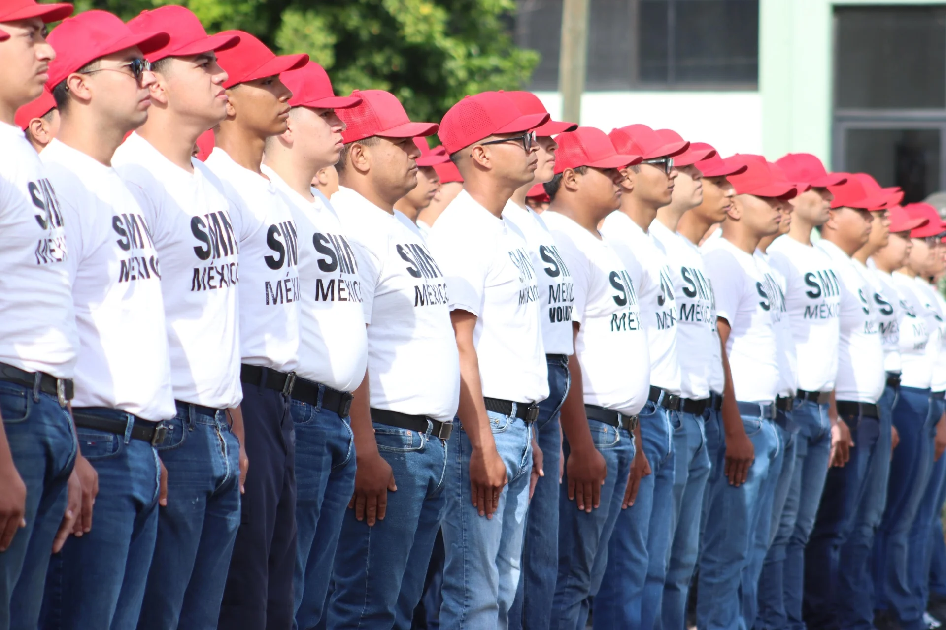 Realizan protesta de bandera del Servicio Militar Nacional