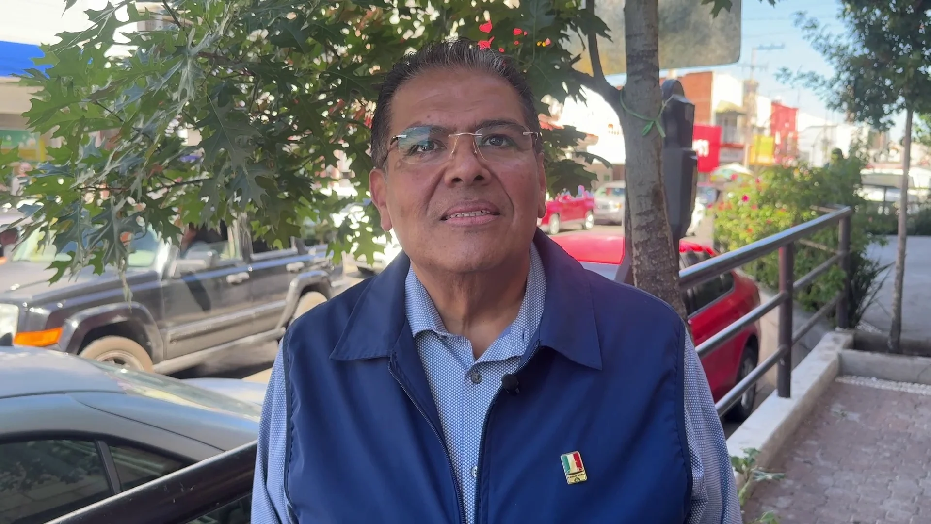 Preparan espectáculo musical y regalos para mamás en la calle Elías