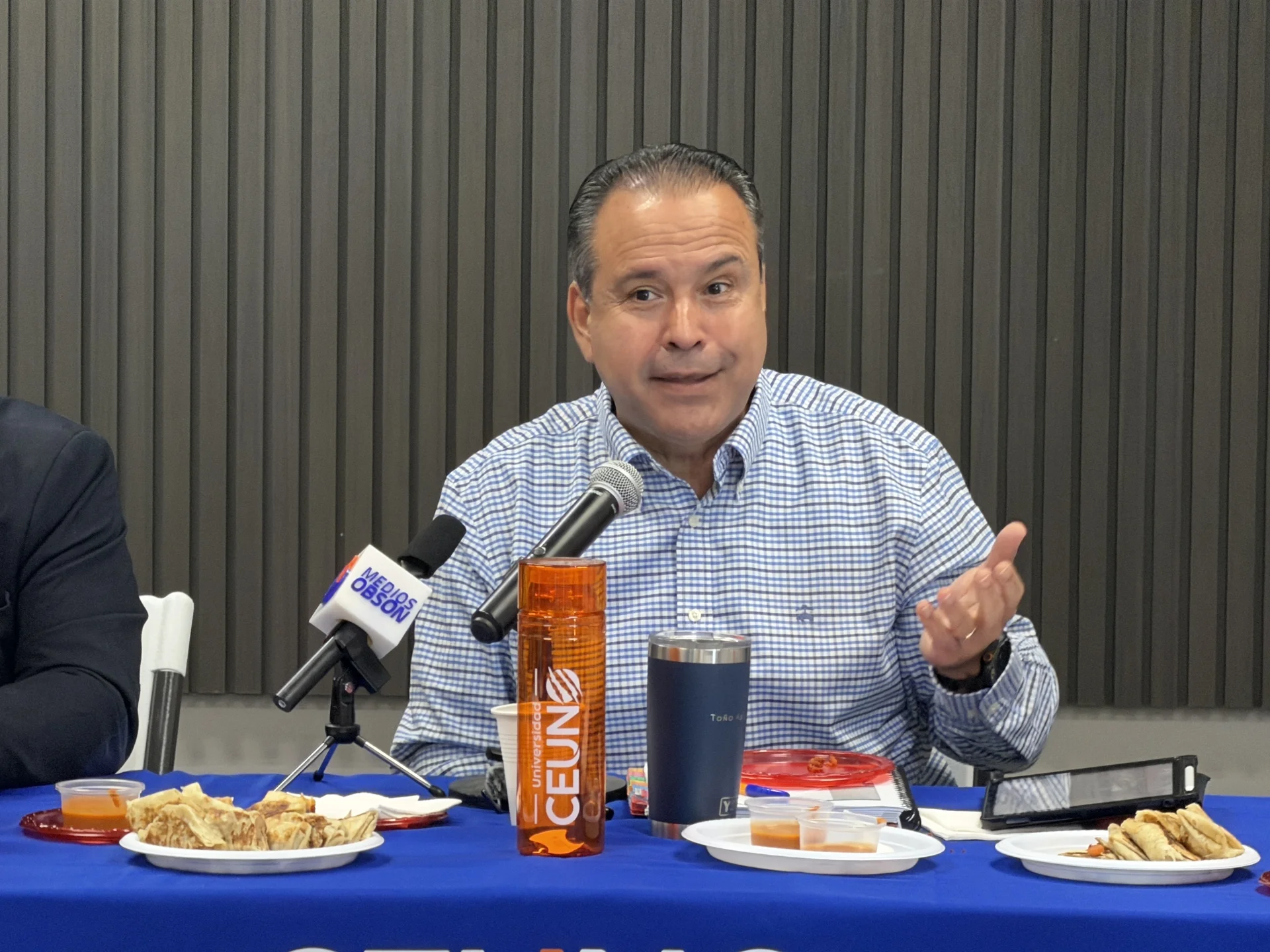 “Los gobiernos deben hablar menos y hacer más”: Astiazarán sobre el panorama electoral en Sonora
