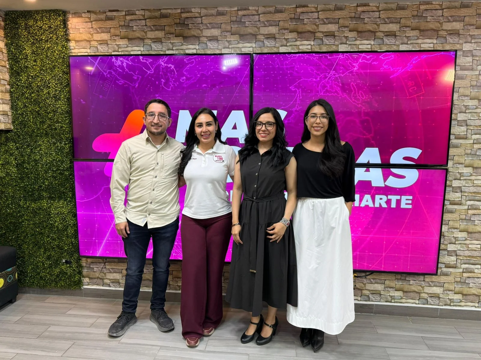 Mujeres al 100 apuesta por la prevención juvenil en colonias de Nogales
