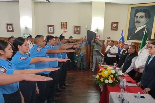 Refuerzan Bomberos de Nogales con nuevos elementos activos